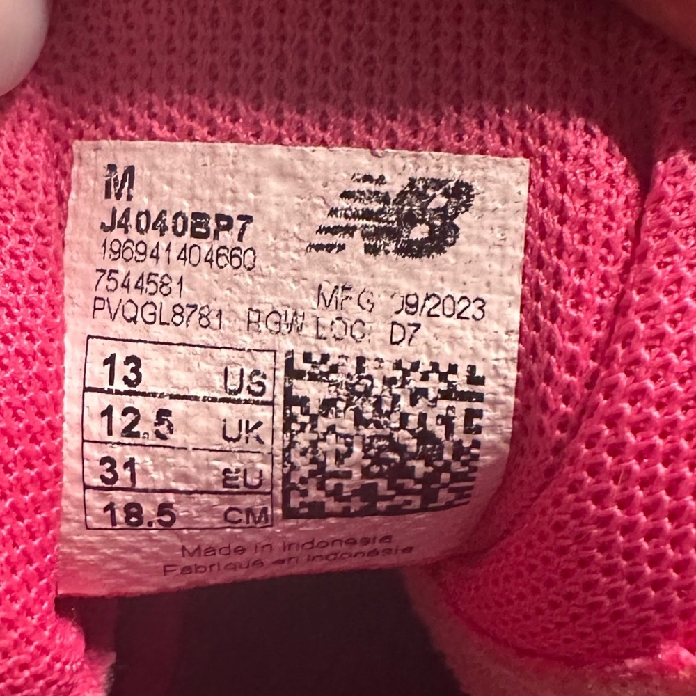 New Balance Turf Shoes‎ Pink Molded Cleats Soccer Baseball Girls Size 13 US - Picture 9 of 10